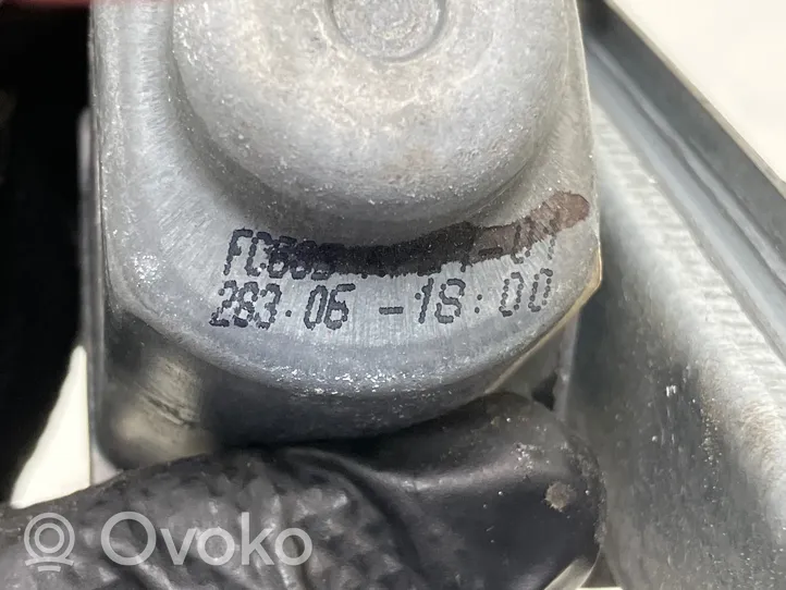 Toyota Aygo AB10 Elektryczny podnośnik szyby drzwi przednich ARM69810