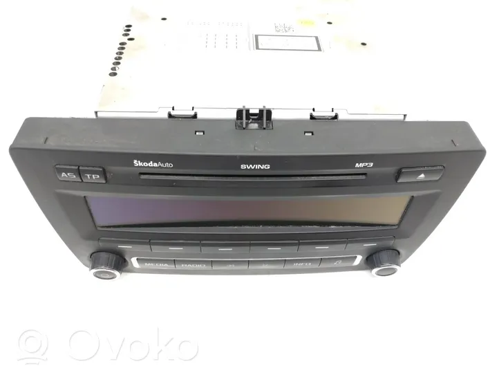 Skoda Octavia Mk2 (1Z) Unità principale autoradio/CD/DVD/GPS 1Z0035161F