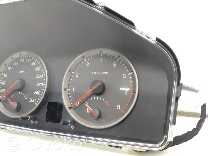 Volvo C30 Compteur de vitesse tableau de bord 30710071