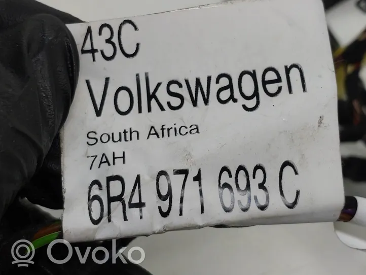 Volkswagen Cross Polo Takaoven johtosarja 6R4971693C