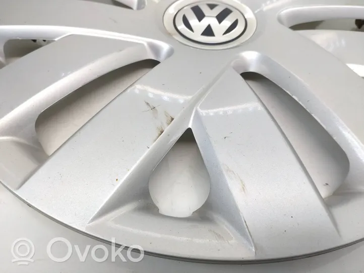 Volkswagen Cross Polo R15 wheel hub/cap/trim 6R0601147C