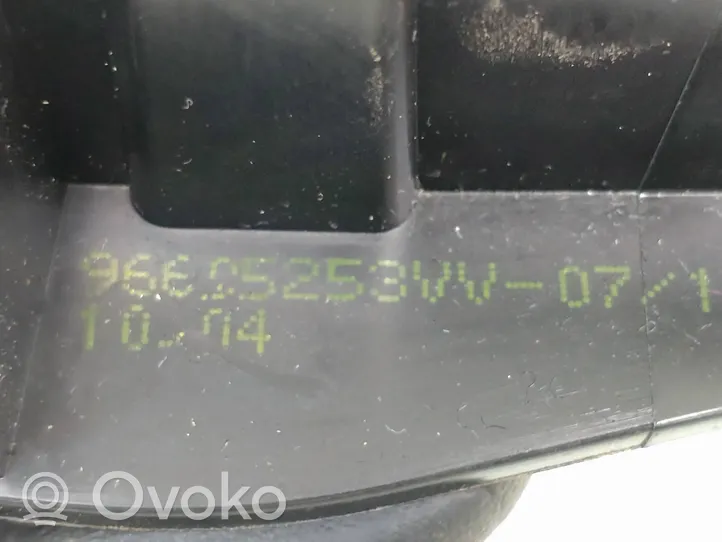 Peugeot 208 Klamka wewnętrzna drzwi przednich 96605253VV