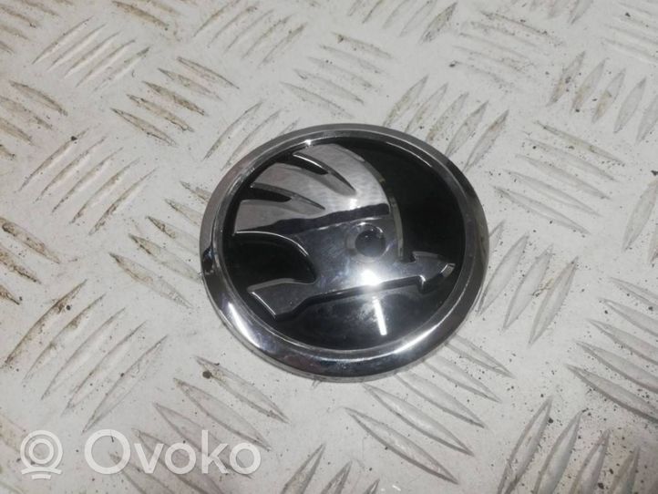 Skoda Octavia Mk4 Значок производителя / буквы модели 3V0853621A