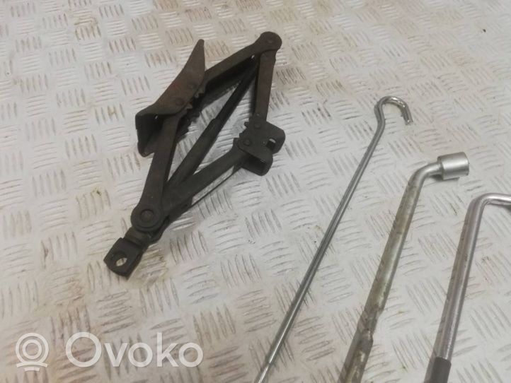 Daihatsu Terios Lift Jack 