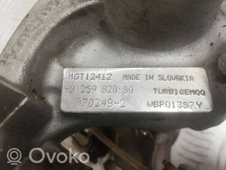 Opel Combo E Cześć układu próżniowego turbosprężarki 9825982080