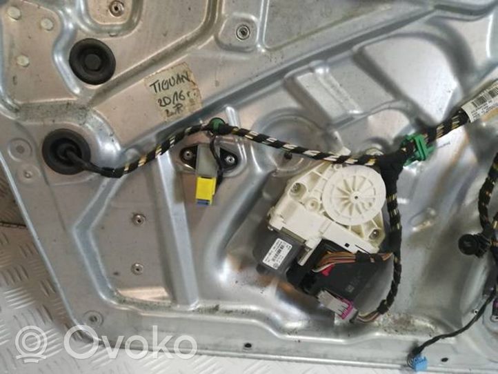 Volkswagen Tiguan Priekinio el. Lango pakėlimo mechanizmo komplektas 5N0837461