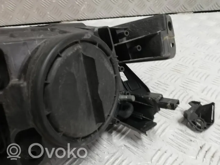 Citroen C4 II Picasso Lampa przednia 9800480680