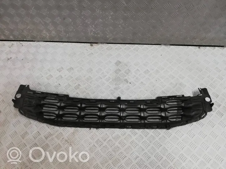 Citroen DS4 Kratka dolna zderzaka przedniego 9688186177