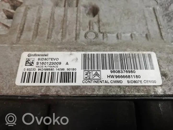 Citroen C4 II Picasso Calculateur moteur ECU 9808376980