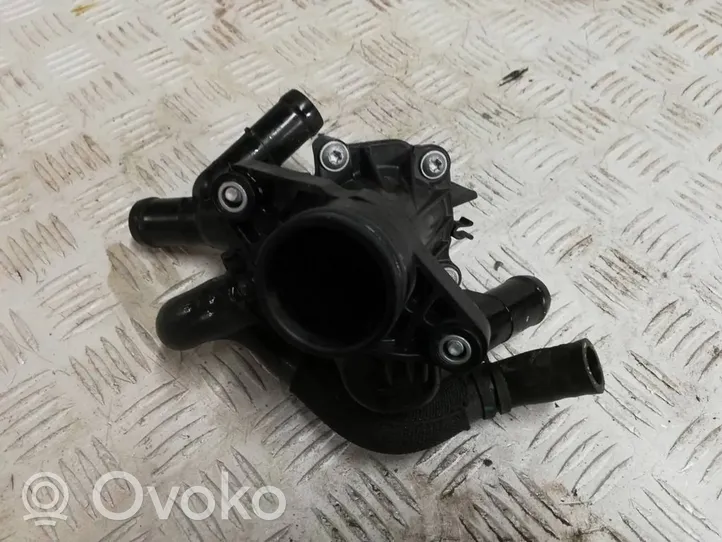 Mercedes-Benz B W246 W242 Termostat / Obudowa termostatu A2702000615