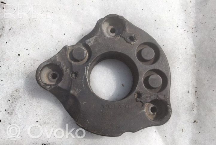 Volvo XC90 Front differential mounting bracket 30713096
