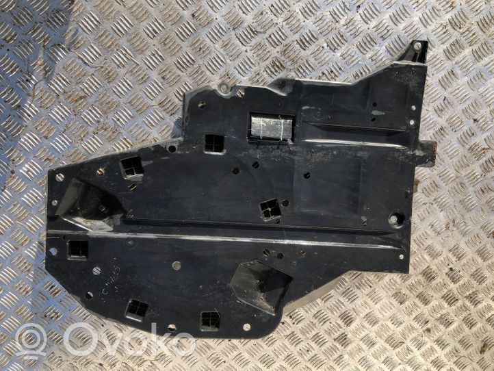 Subaru Outback (BS) Protezione inferiore del serbatoio del carburante 42045AL05A