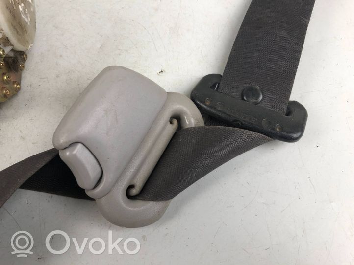 Subaru Outback Front seatbelt 