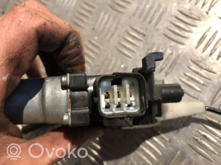 Subaru Outback (BS) Alzacristalli della portiera anteriore con motorino 