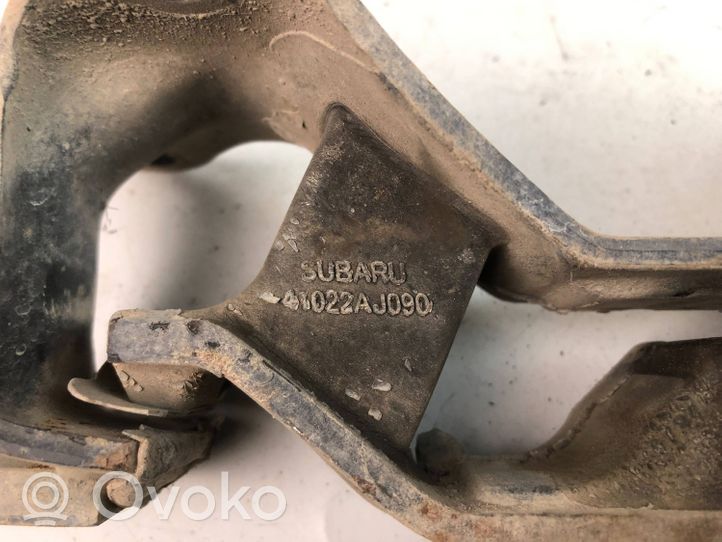 Subaru Legacy Supporto della scatola del cambio 41022AJ090