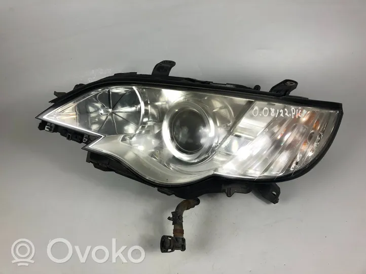 Subaru Outback Lampa przednia 