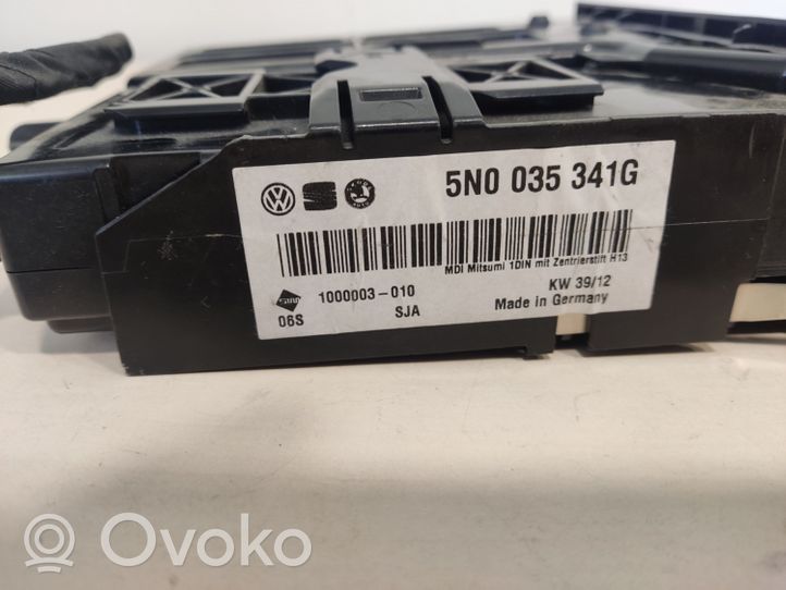 Volkswagen PASSAT B7 Блок управления USB 5N0035341G