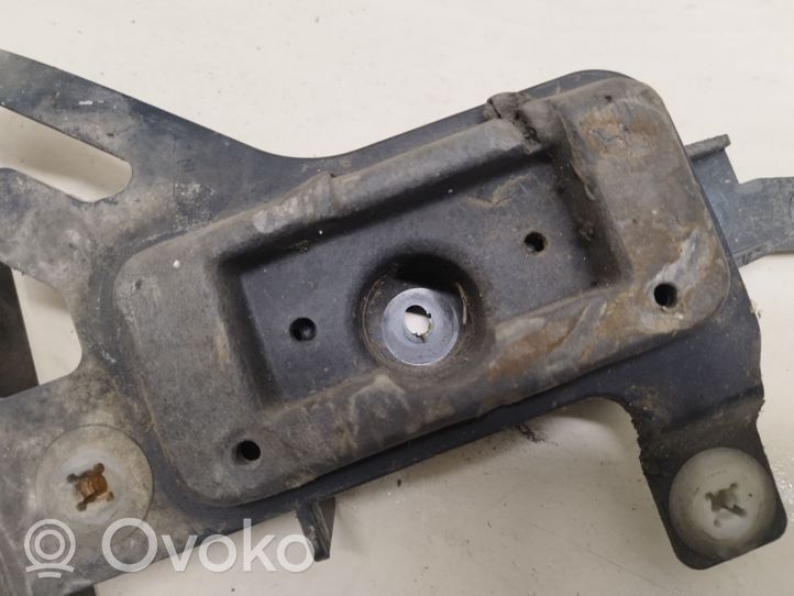 Porsche Cayenne (92A) Base della presa Jacking 7P5802829A