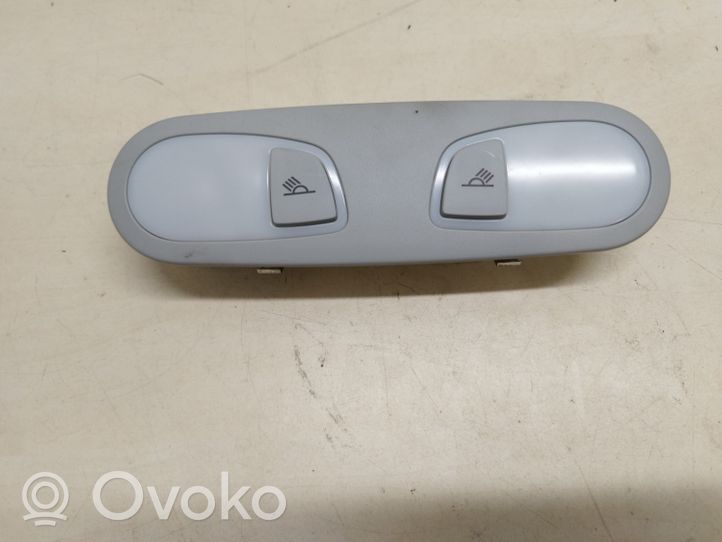 Audi A6 C7 Lampka podsufitki tylna 4G0947111