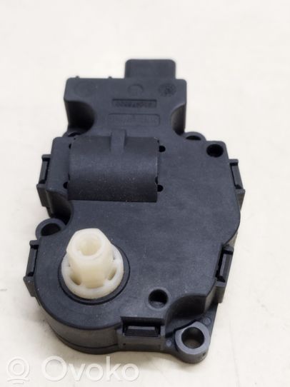 16450176 Volkswagen Touareg II Air flap motor/actuator, 4.25 € | RRR