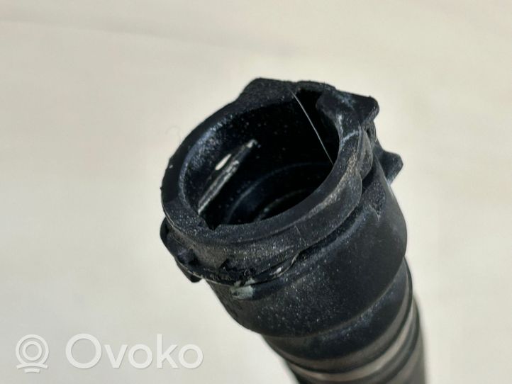 Porsche Cayenne (92A) Tuyau de liquide de refroidissement moteur 7P5122049H