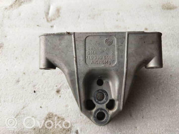 Volkswagen Touareg II Supporto di montaggio scatola del cambio 7L0399649E