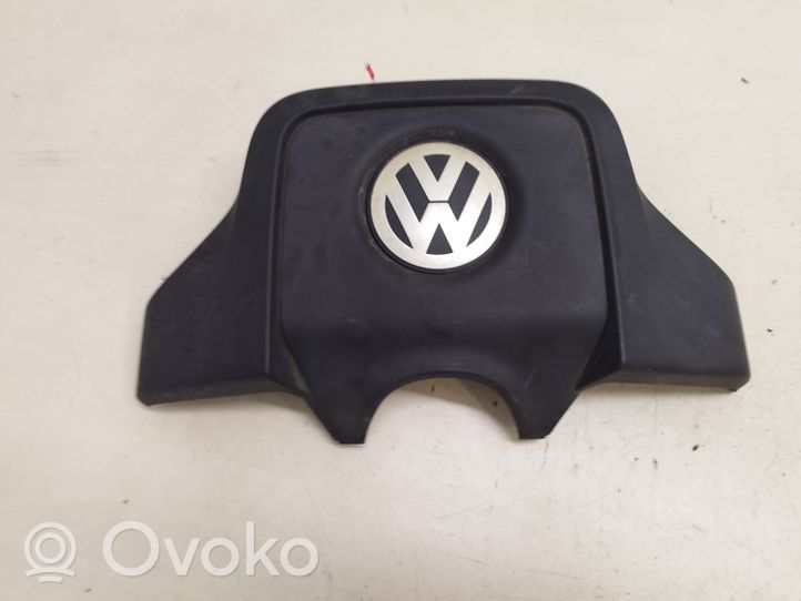 Volkswagen Touareg II Couvercle cache moteur 7P0103926