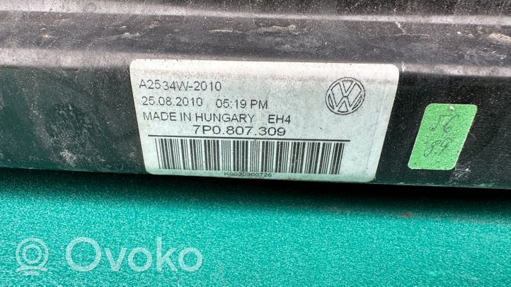 Volkswagen Touareg II Aizmugurē bampera balka 7P0807309