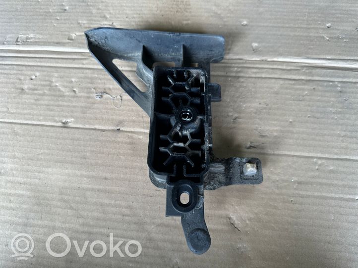 Porsche Cayenne (92A) Base della presa Jacking 7P5802829A