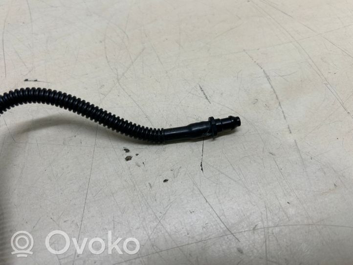 Porsche Cayenne (92A) Tubo flessibile per liquido lavavetri per lunotto posteriore 7L6971841C