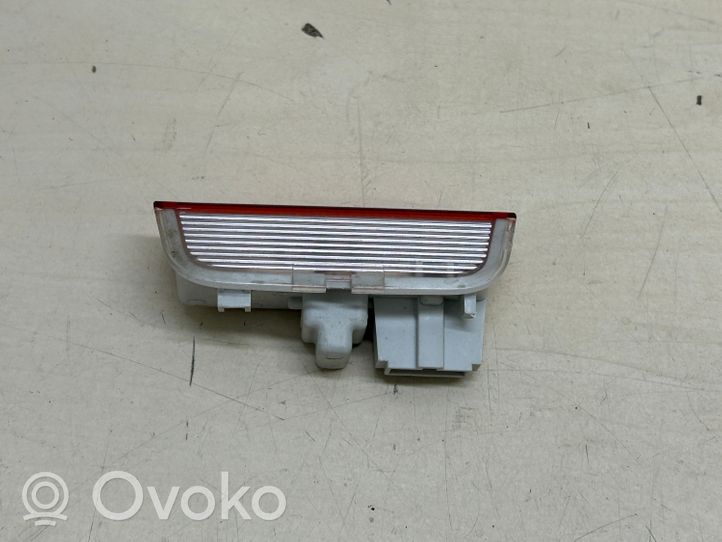 Porsche Cayenne (92A) Luce interna per portiera anteriore 1K0947411C