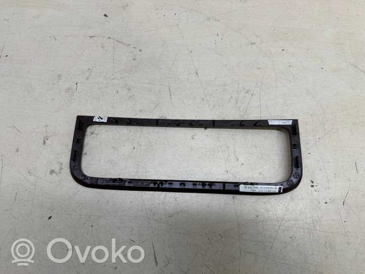 Volkswagen Touareg II Rivestimento del pannello 7P1863100C