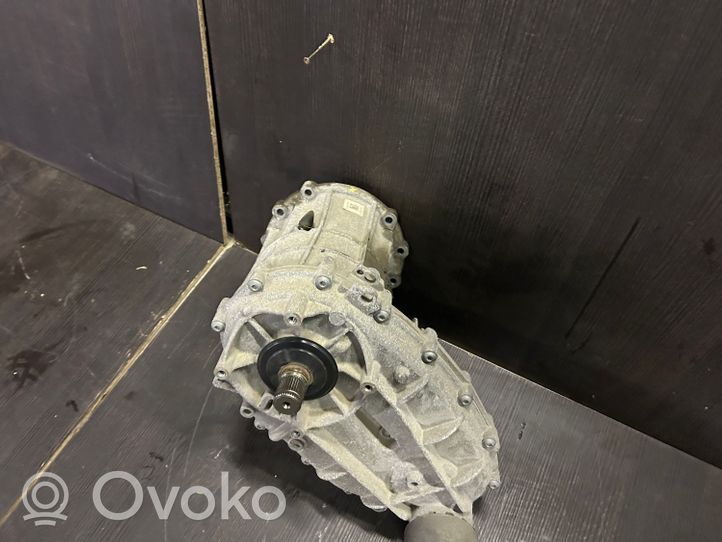 Volkswagen Touareg II Pavarų dėžės reduktorius (razdatkė) 0BU341011M