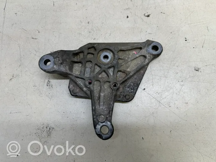 Audi A8 S8 D4 4H Gearbox mounting bracket 8K0399115BS