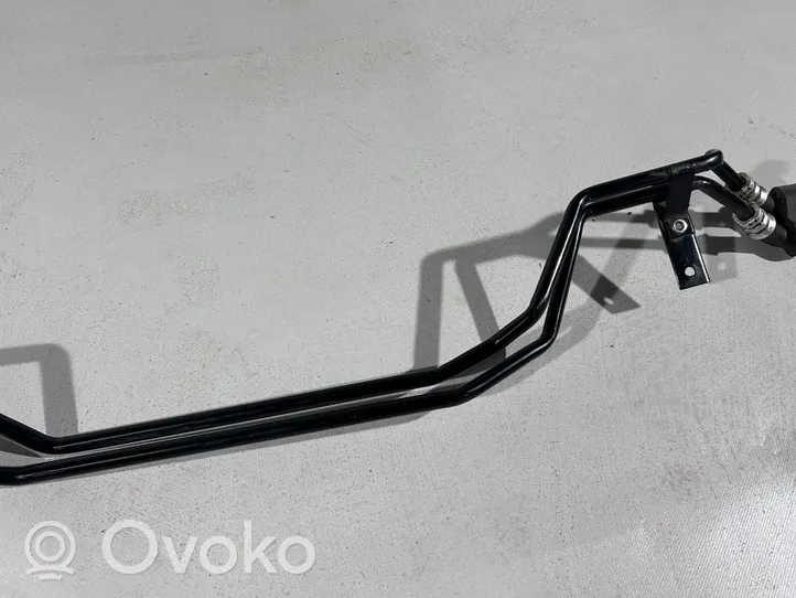 Porsche Cayenne (92A) Tubo flessibile del radiatore dell’olio del cambio 7P5317801E