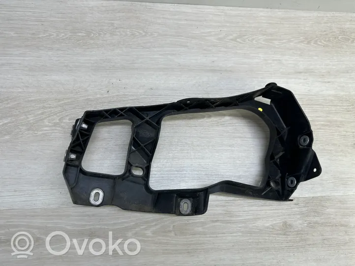 Volkswagen Touareg II Support phare frontale 7P6806510