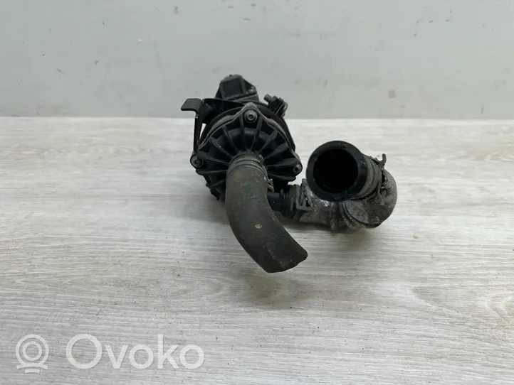 Volkswagen Touareg II Pompe à eau de liquide de refroidissement 7P0965567