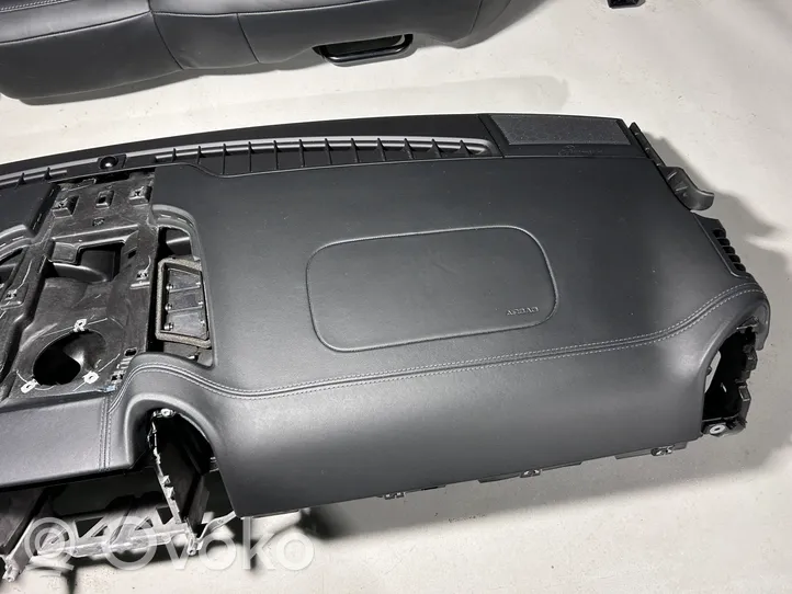 Porsche Cayenne (92A) Set di rivestimento sedili e portiere 7P5857003B