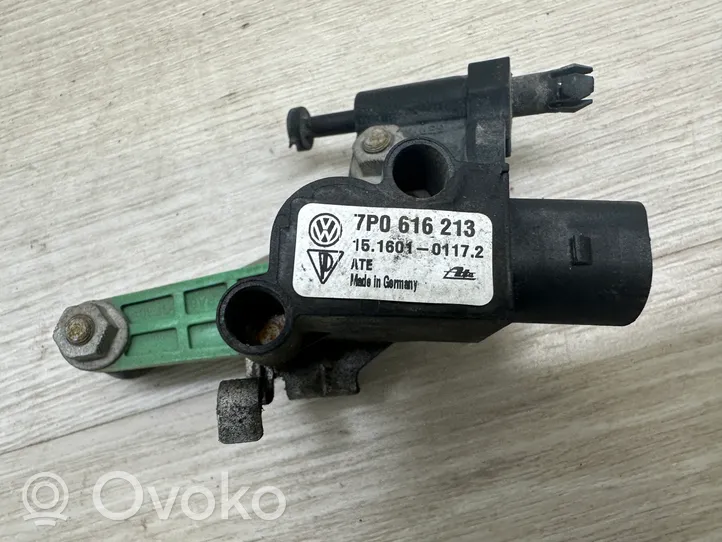 Porsche Cayenne (92A) Priekšpusē piekares augstuma sensors 95834107500