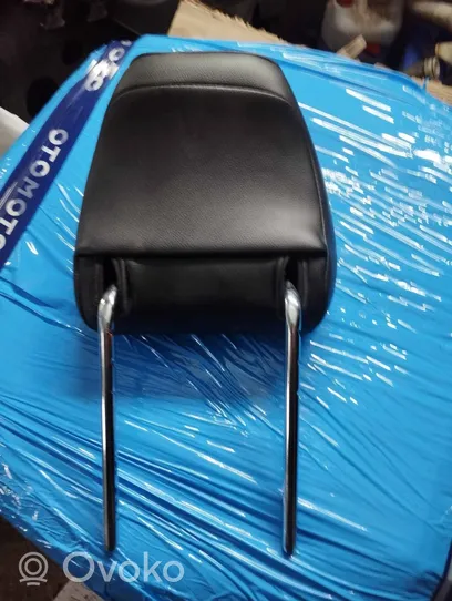 Ford Mondeo MK V Priekinės sėdynės galvos atrama 