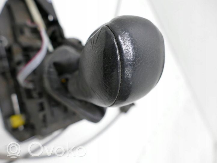 Volvo XC70 Lewarek zmiany biegów / górny 30759431