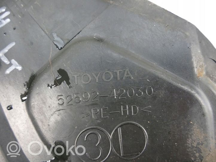Toyota RAV 4 (XA20) Takaroiskeläppä 5259242030
