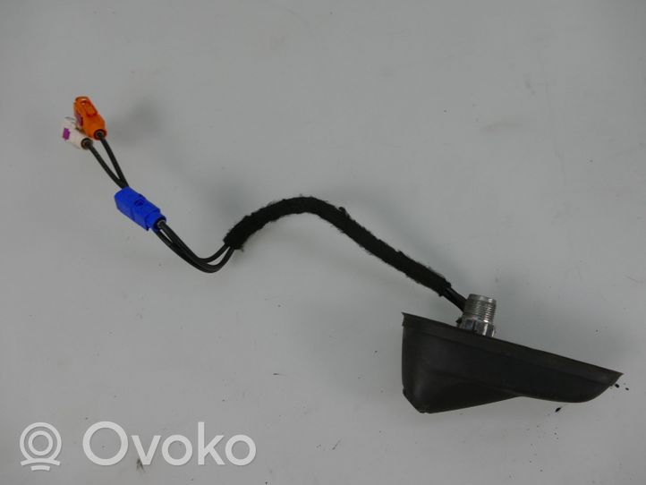 Peugeot 208 Amplificateur d'antenne 9804058180