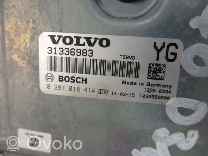 Volvo V40 Calculateur moteur ECU 31336983