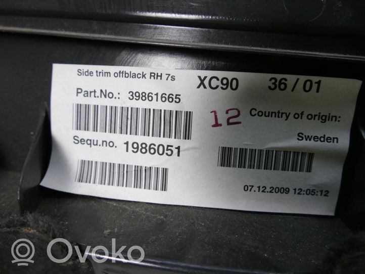 Volvo XC90 Garniture panneau latérale du coffre 39861665