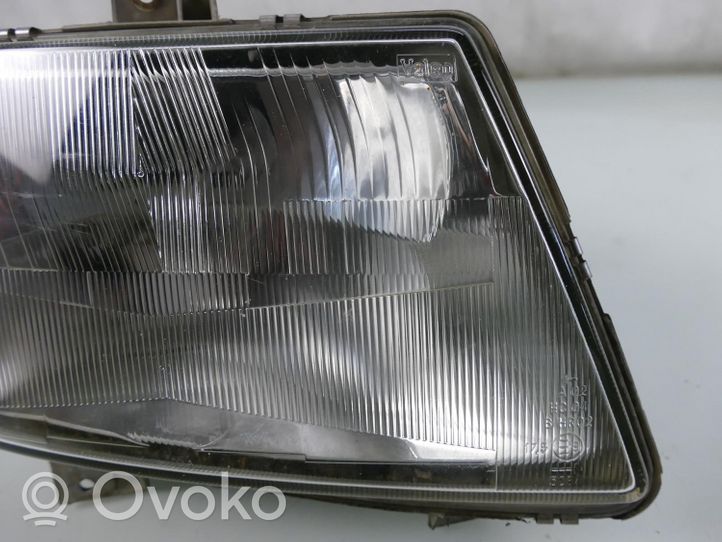 Mercedes-Benz Vito Viano W638 Lampa przednia 6388200761