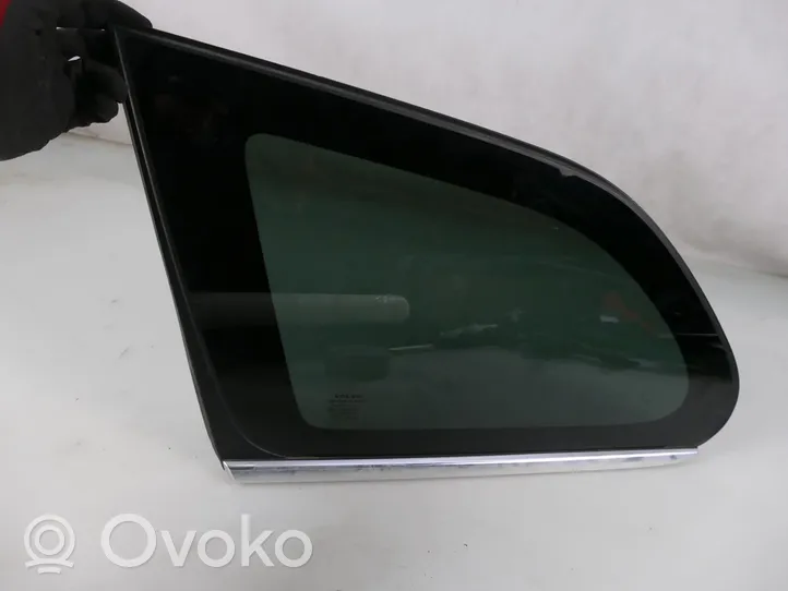 Volvo XC60 Finestrino/vetro retro 