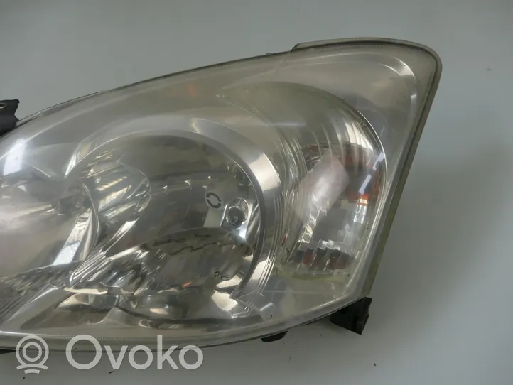 Toyota Corolla E120 E130 Lampa przednia 81150-02380