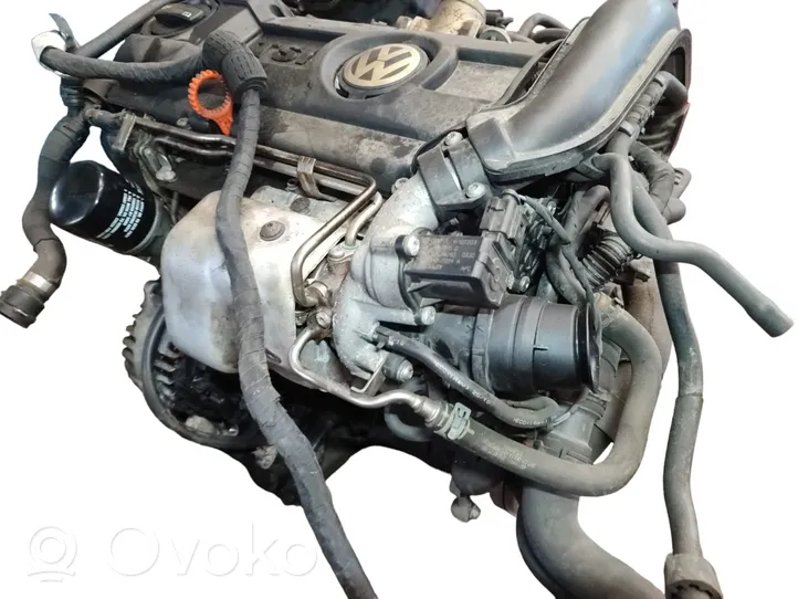 Volkswagen Golf VI Moottori CAXA