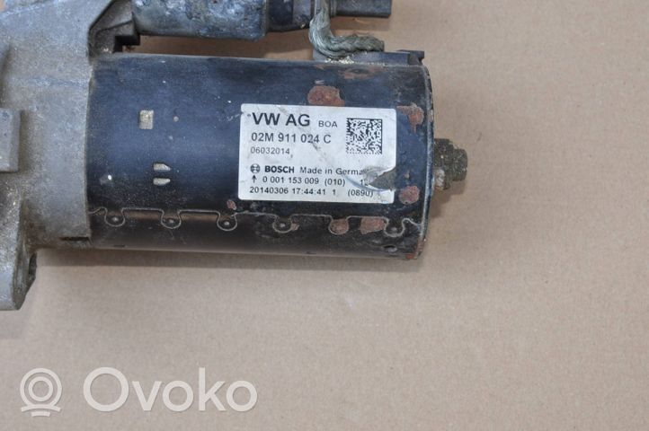 Volkswagen PASSAT Starter motor 02M911024C